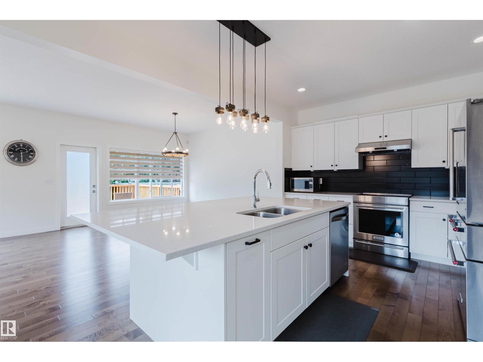 1504 AINSLIE PL SW - Image 18