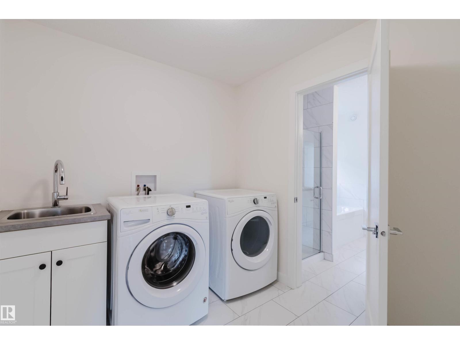 1504 AINSLIE PL SW - 41