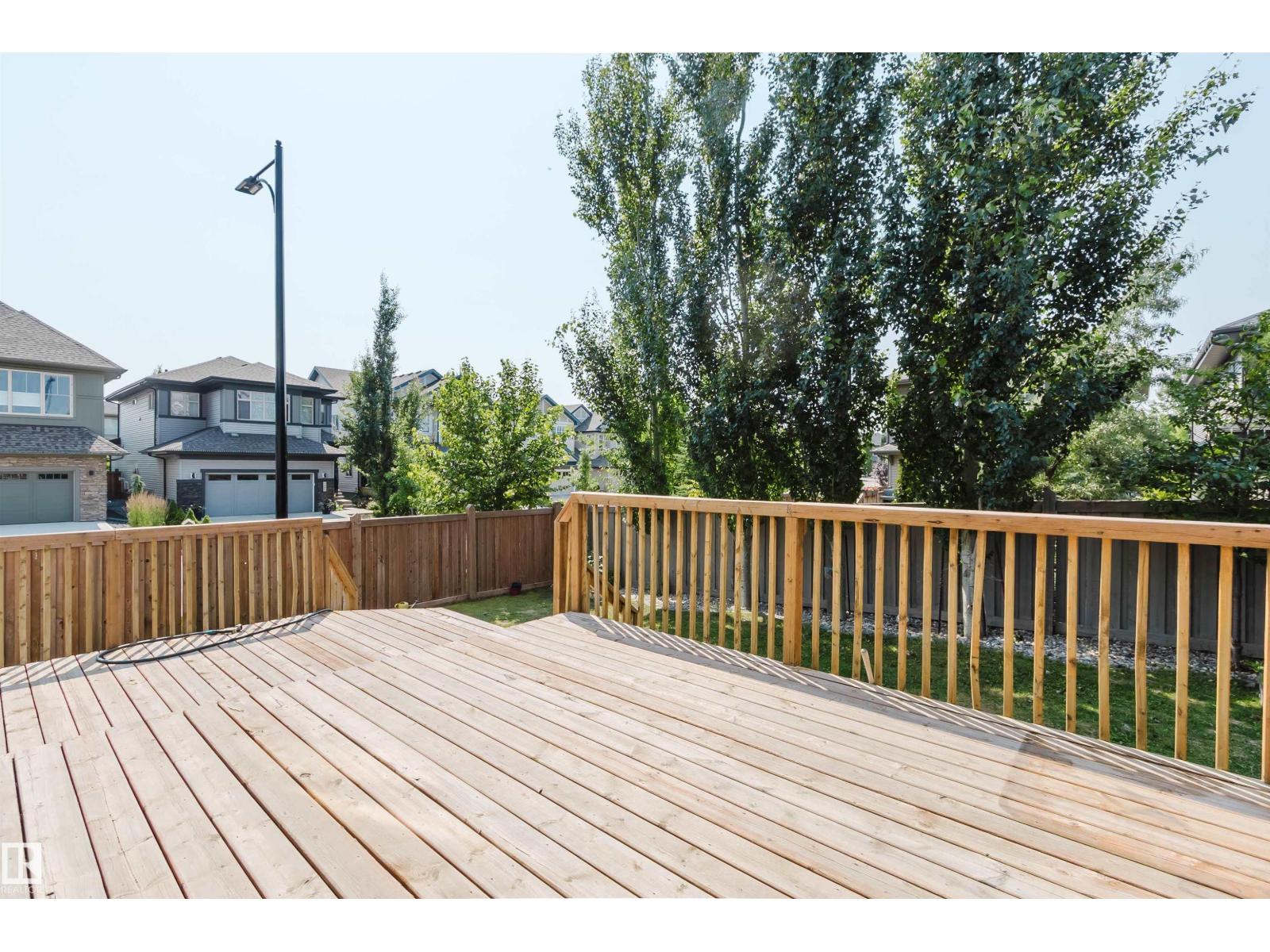 1504 AINSLIE PL SW - 51