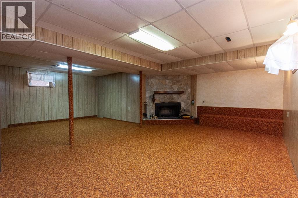 1910 26 Avenue - Image 21