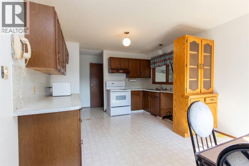 1910 26 Avenue - Image 8