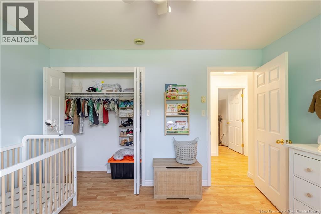 #9 175 Riverside Drive - 19