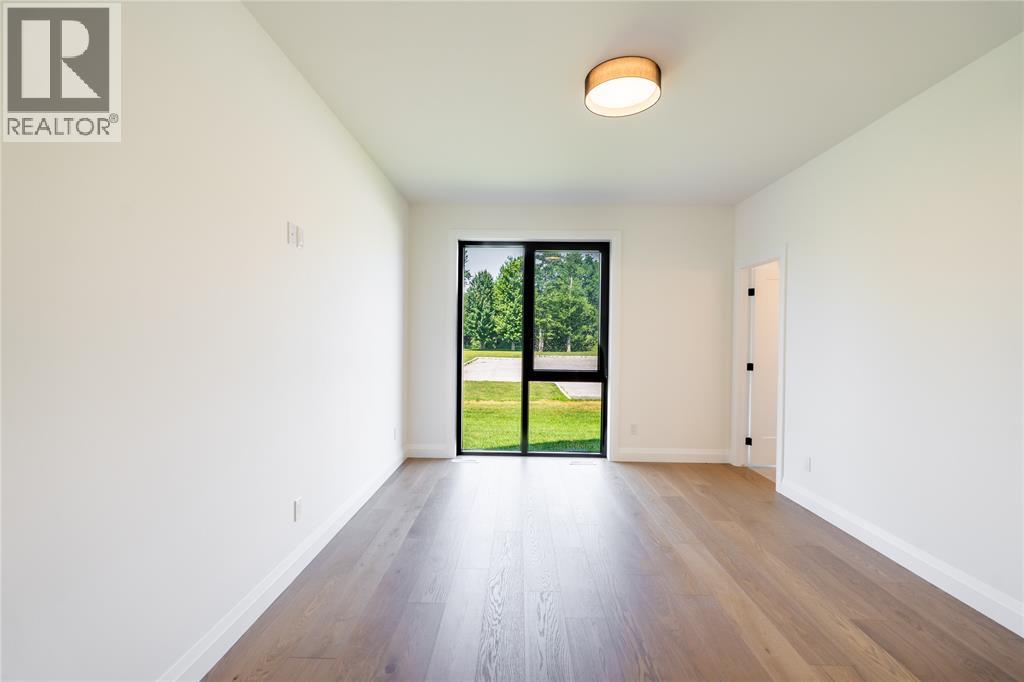 2056 MARION AVENUE - 13