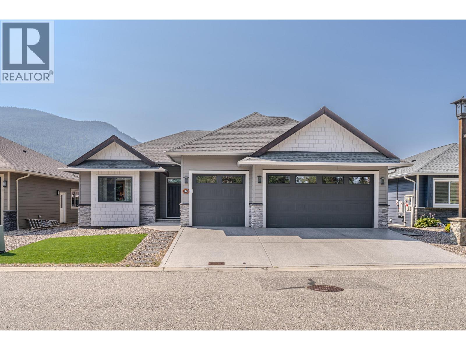 2444 York Avenue Unit# 5