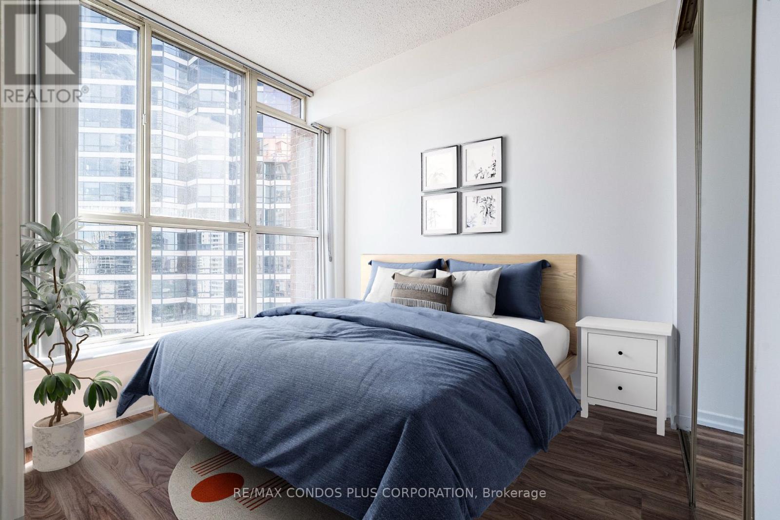 #1811 44 ST JOSEPH STREET - Image 24