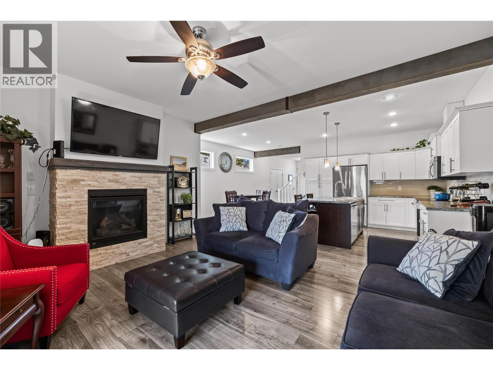 827 Juniper Road - 12