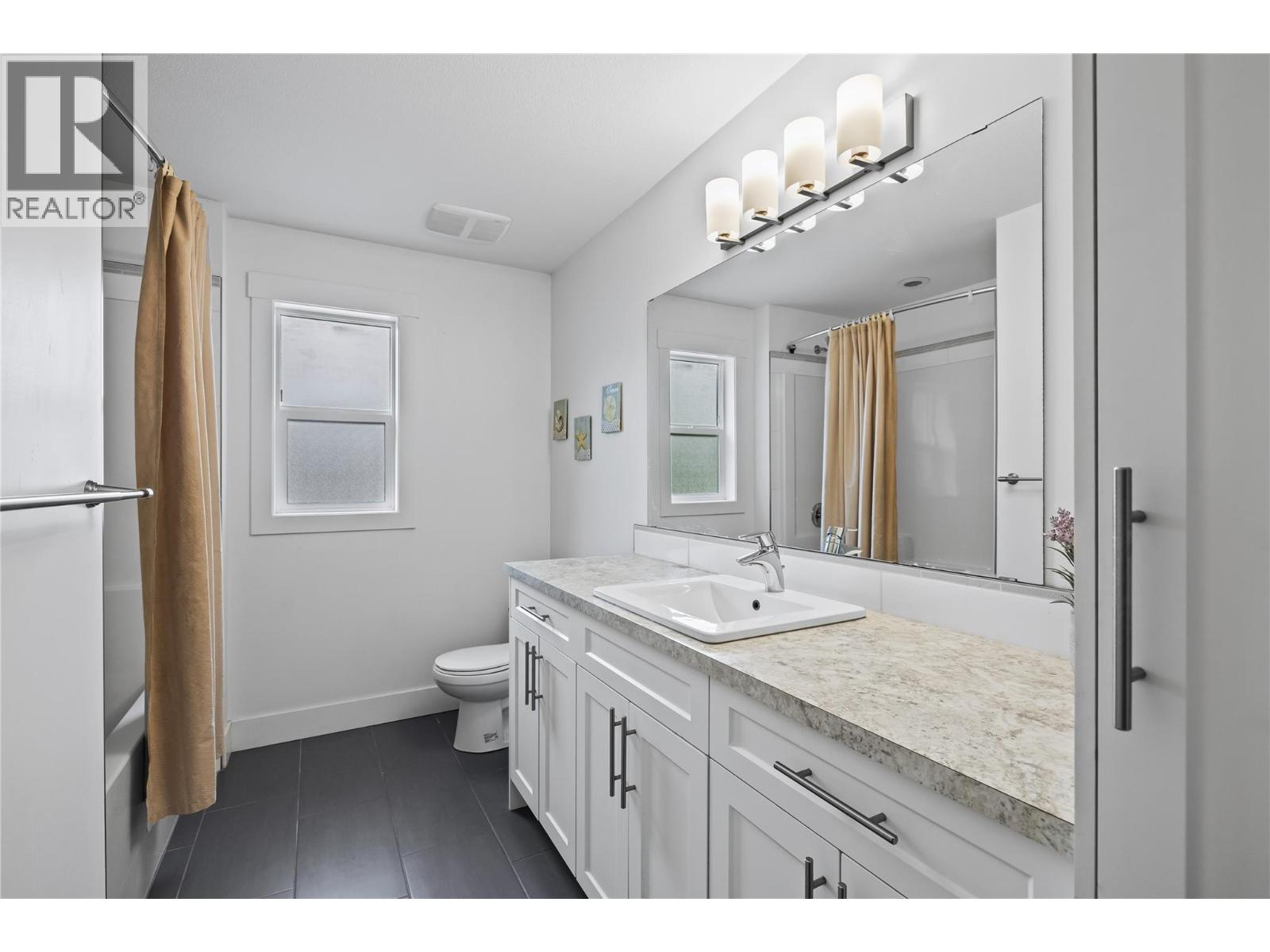 827 Juniper Road - Image 27