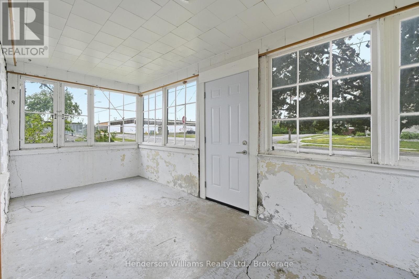 105 PINE STREET - Image 13