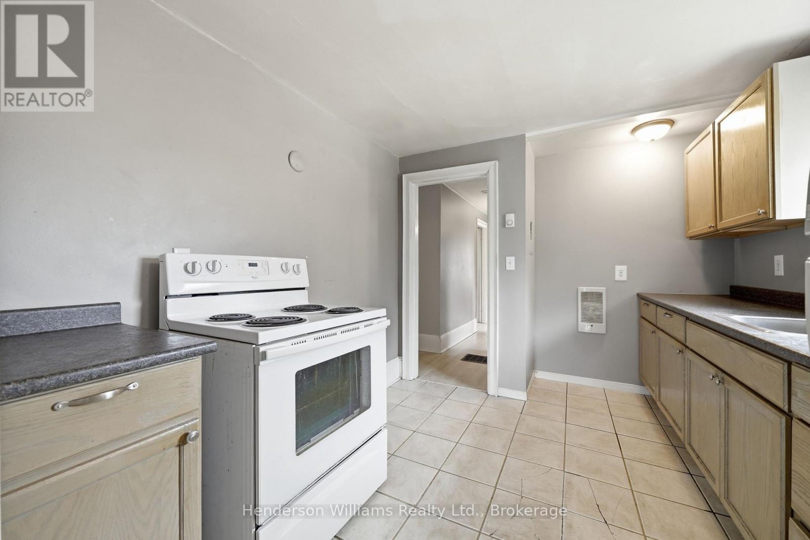 105 PINE STREET - 21