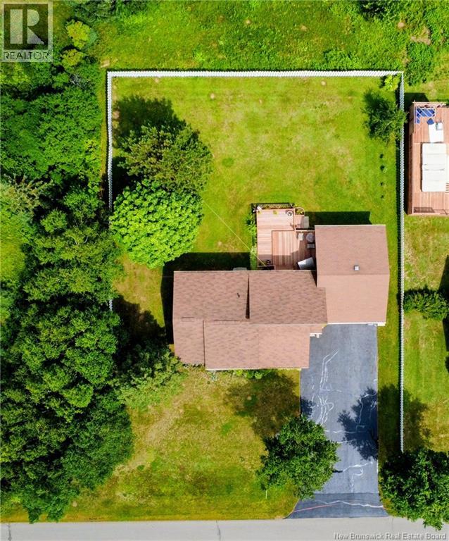 27 Rue du Bicentenaire Street - 20