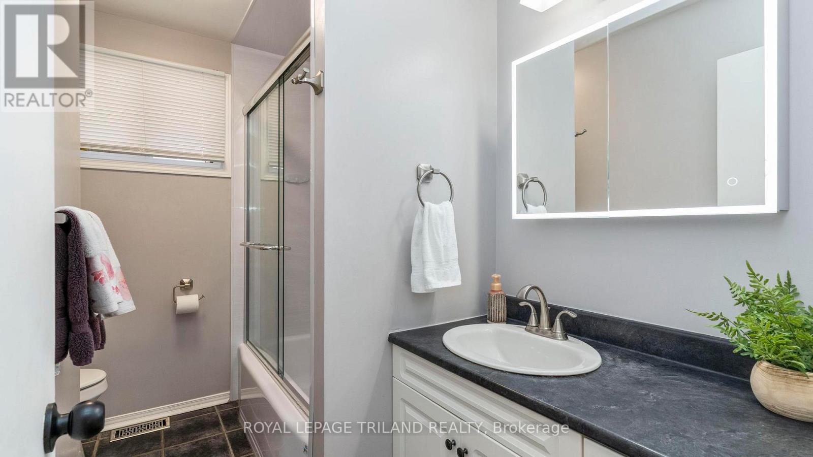 27 PATIENCE CRESCENT - Image 25