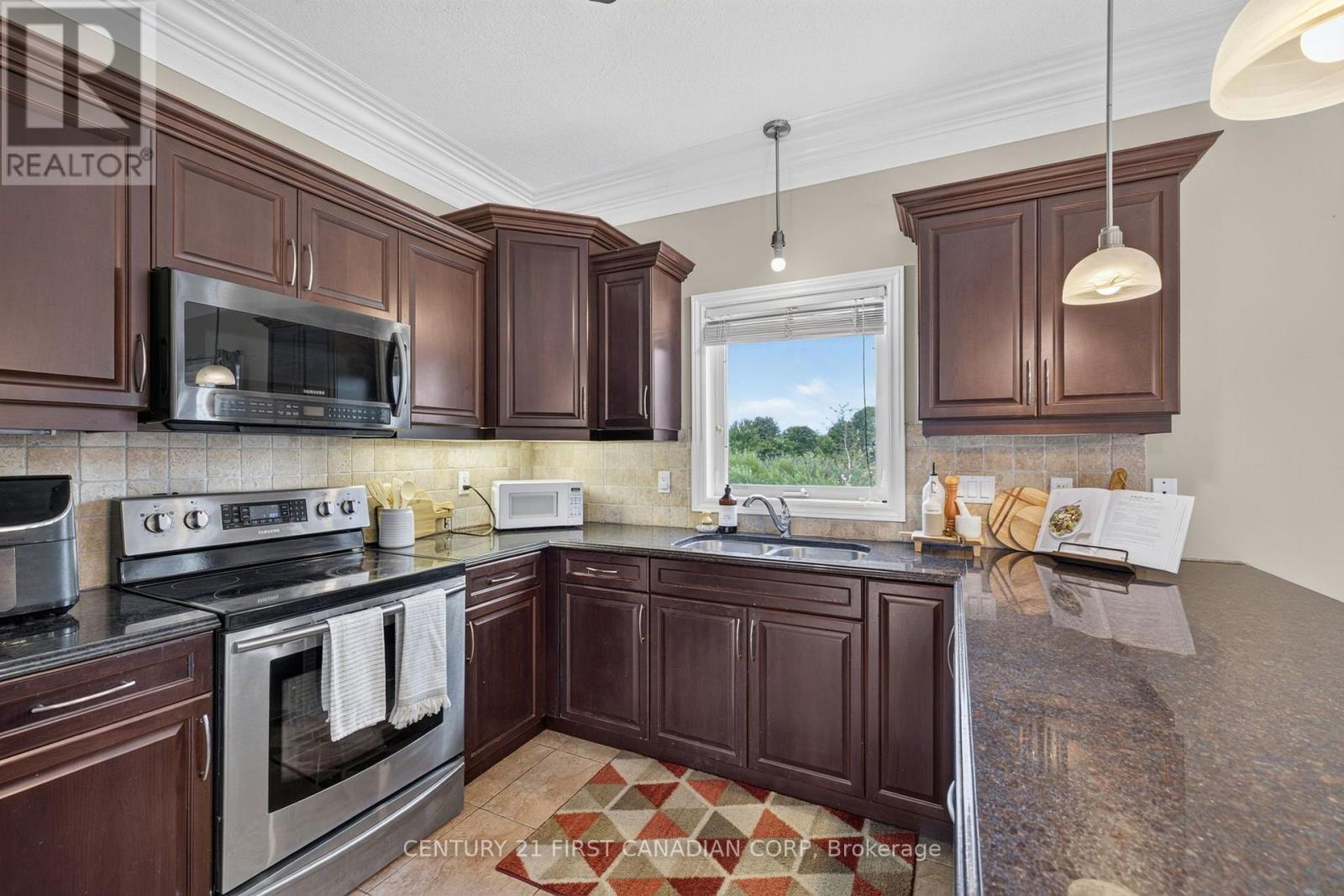834 TALISMAN CRESCENT - 14