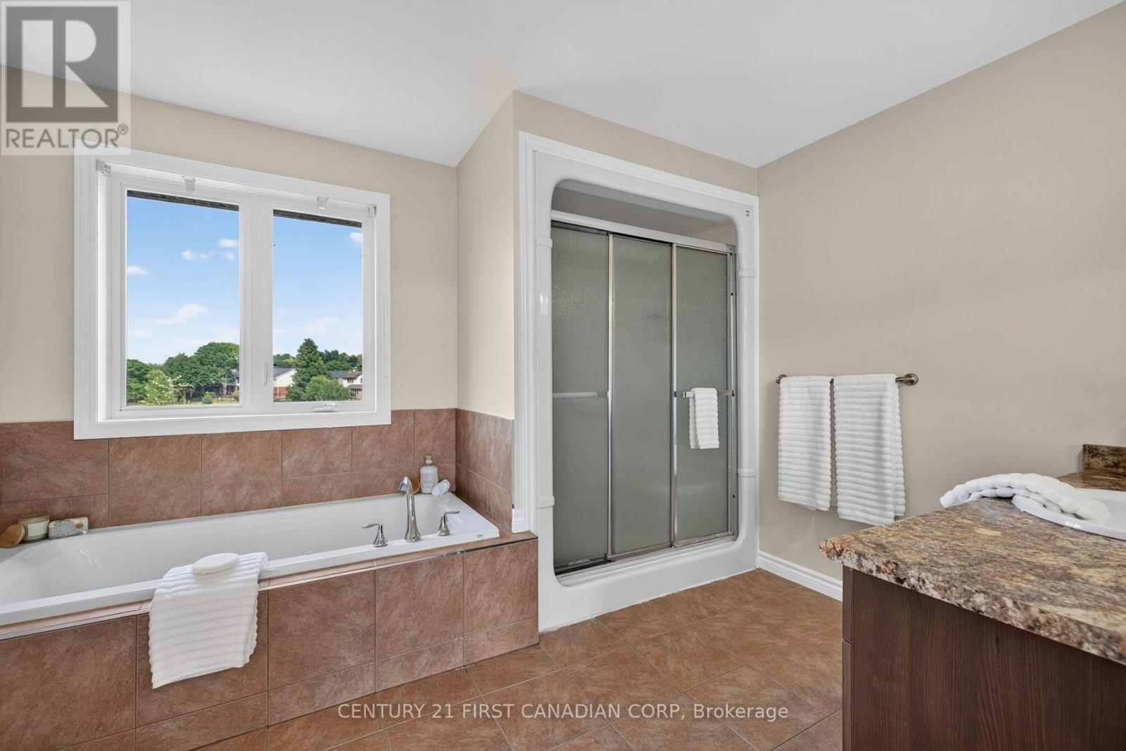 834 TALISMAN CRESCENT - Image 23