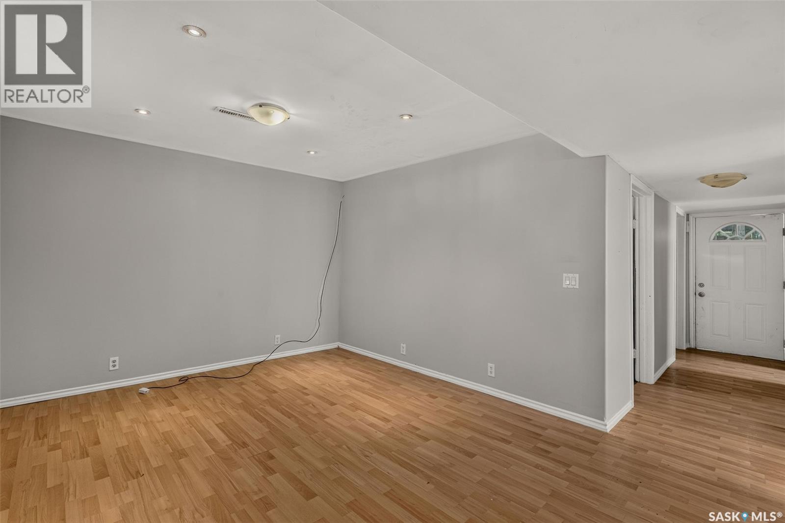 453 21st STREET E - 19