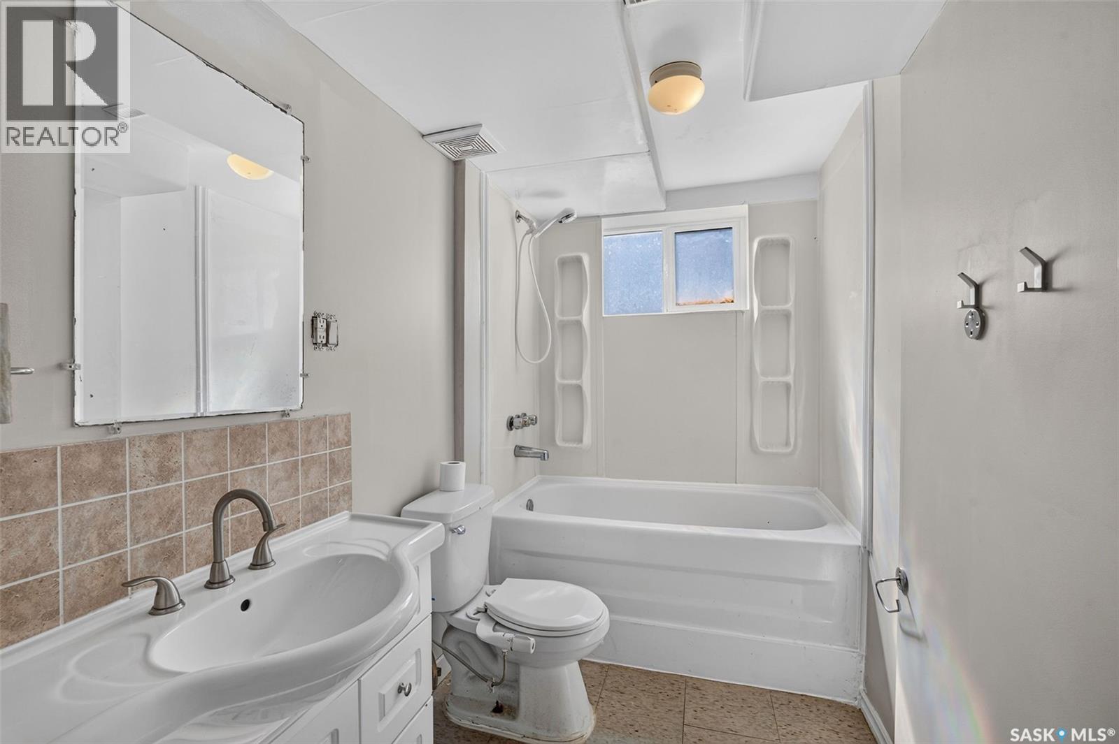 453 21st STREET E - 21
