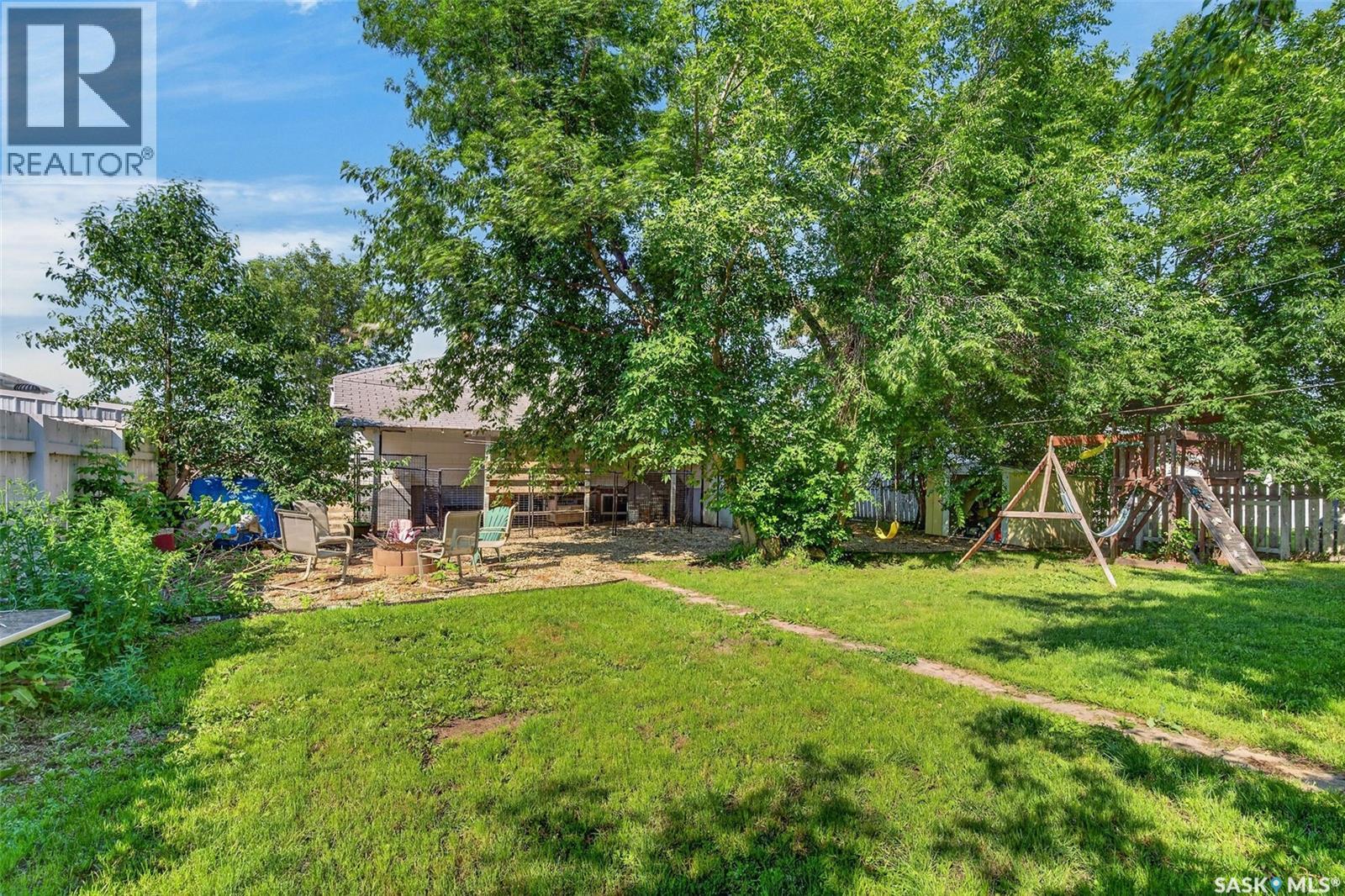 453 21st STREET E - 25