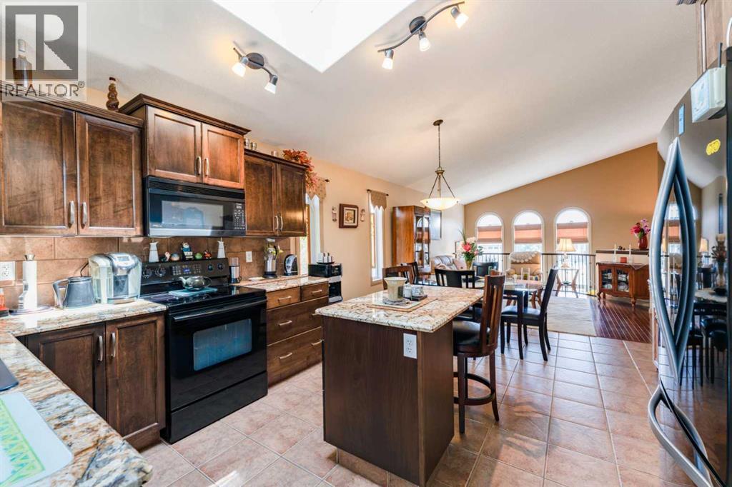 414 Gateway Crescent S - 9