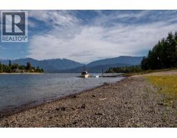 8275 East Procter Road, Procter, BC V0G1C0 Photo 17