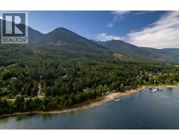 8275 East Procter Road, Procter, BC V0G1C0 Photo 26