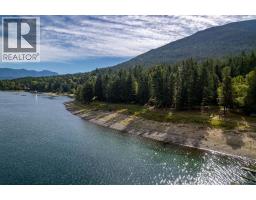 8275 East Procter Road, Procter, BC V0G1C0 Photo 21