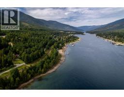 8275 East Procter Road, Procter, BC V0G1C0 Photo 25