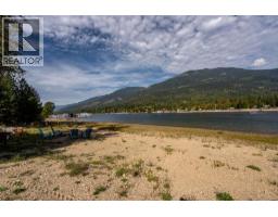 8275 East Procter Road, Procter, BC V0G1C0 Photo 12