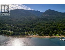 8275 East Procter Road, Procter, BC V0G1C0 Photo 27