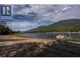 8275 East Procter Road, Procter, BC V0G1C0 Photo 10