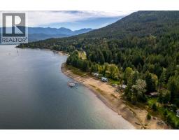 8275 East Procter Road, Procter, BC V0G1C0 Photo 28