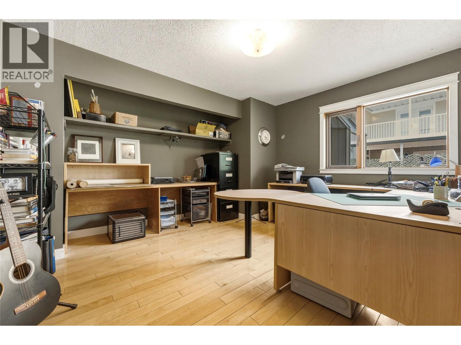 8905 Russet Drive - 22