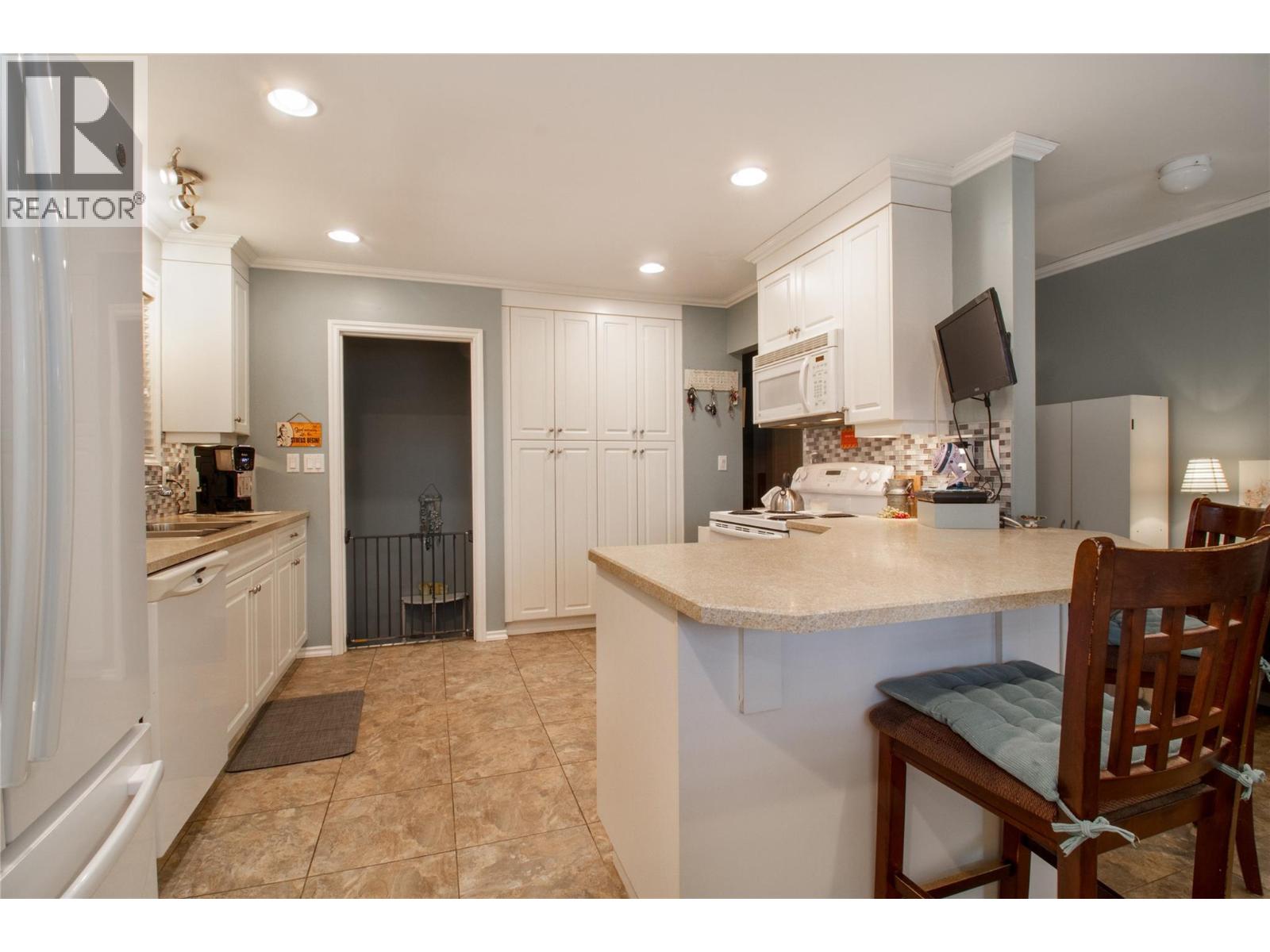2032 Laforme Boulevard - 7