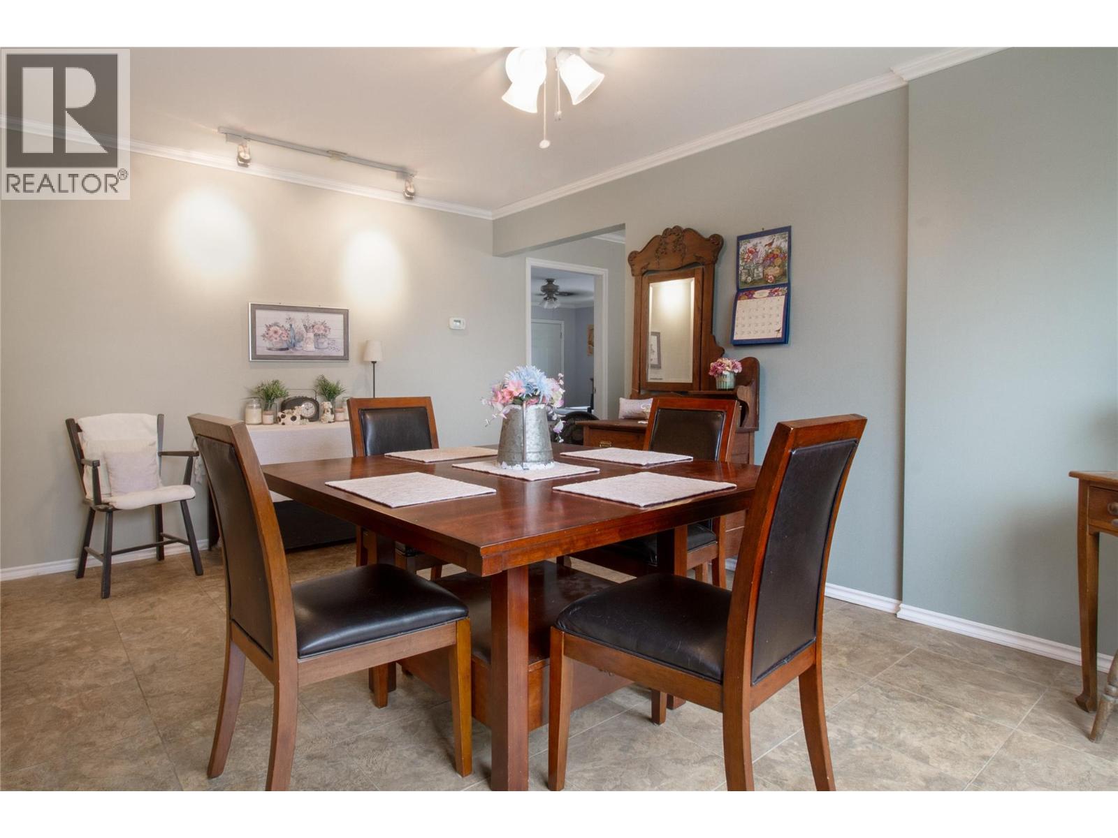 2032 Laforme Boulevard - Image 11