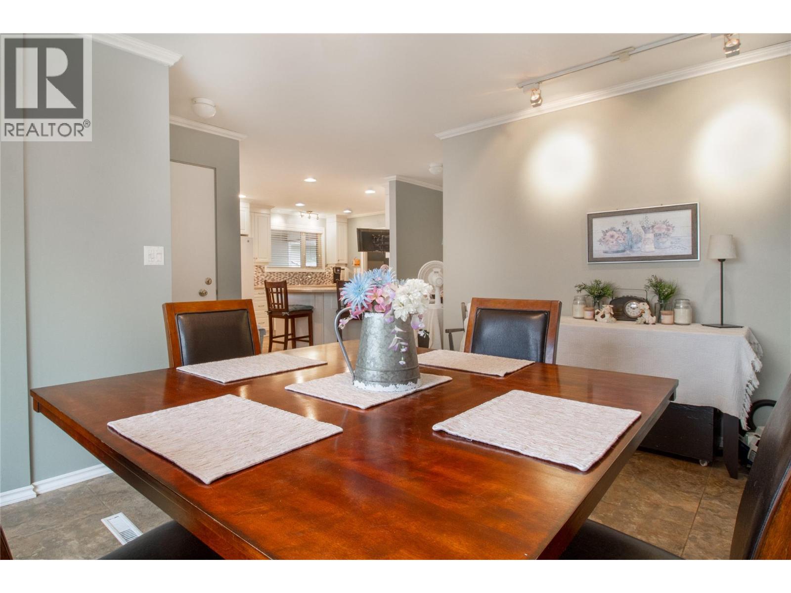 2032 Laforme Boulevard - 13