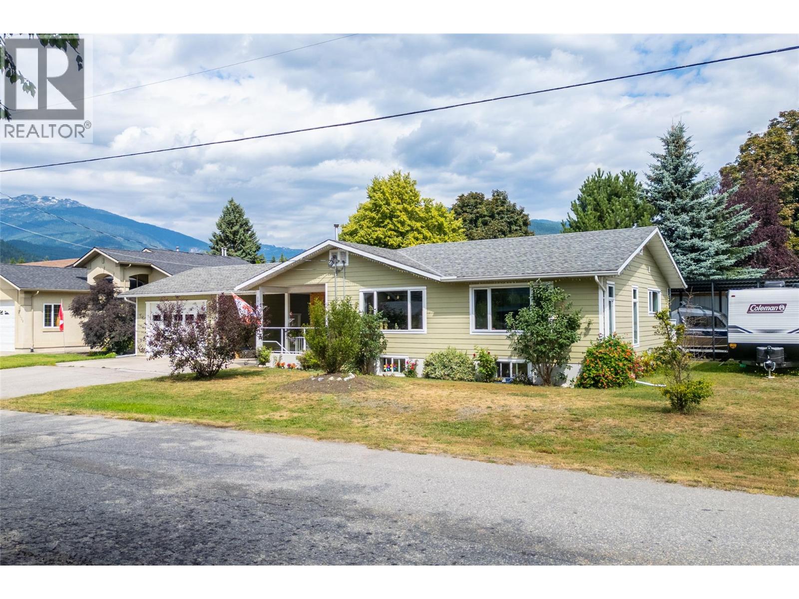 2032 Laforme Boulevard - 1