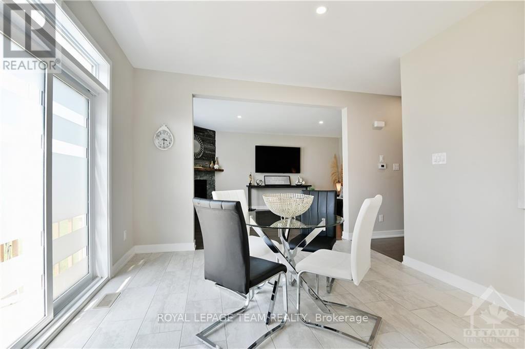 4 Bed, 3 Bath House for Rent in Ottawa – 54 REYNARD CRESCENT, Ottawa – MLS# X13636576 - Image 11