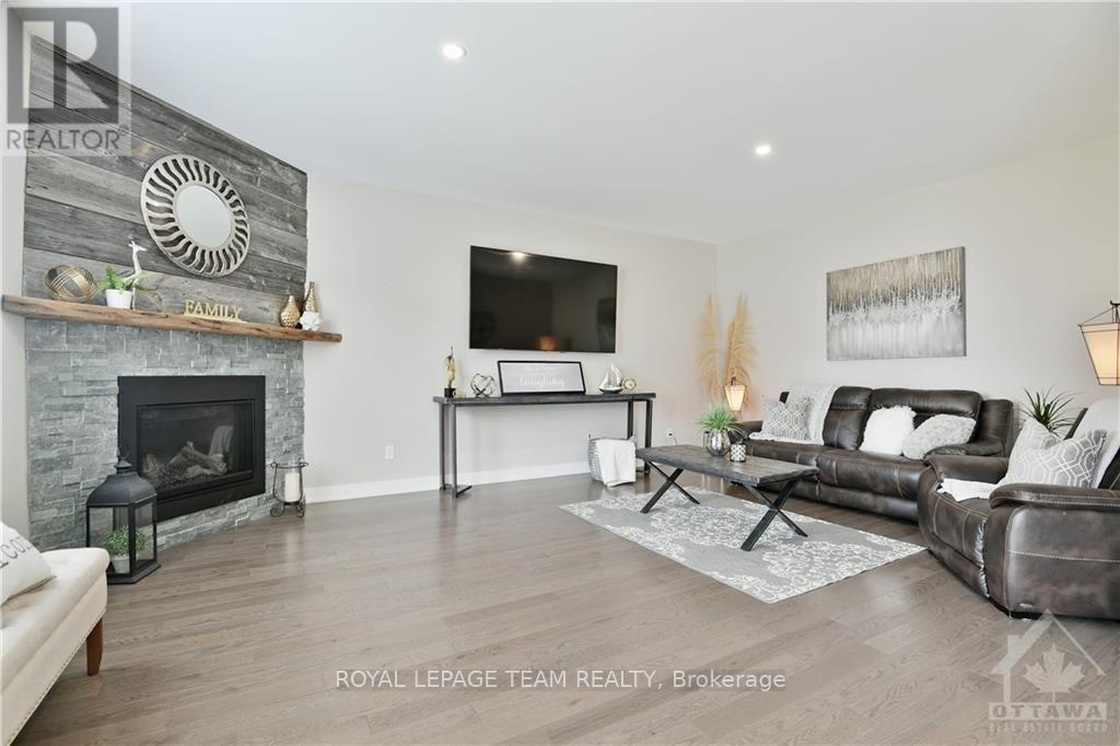 4 Bed, 3 Bath House for Rent in Ottawa – 54 REYNARD CRESCENT, Ottawa – MLS# X13636576 - Image 16