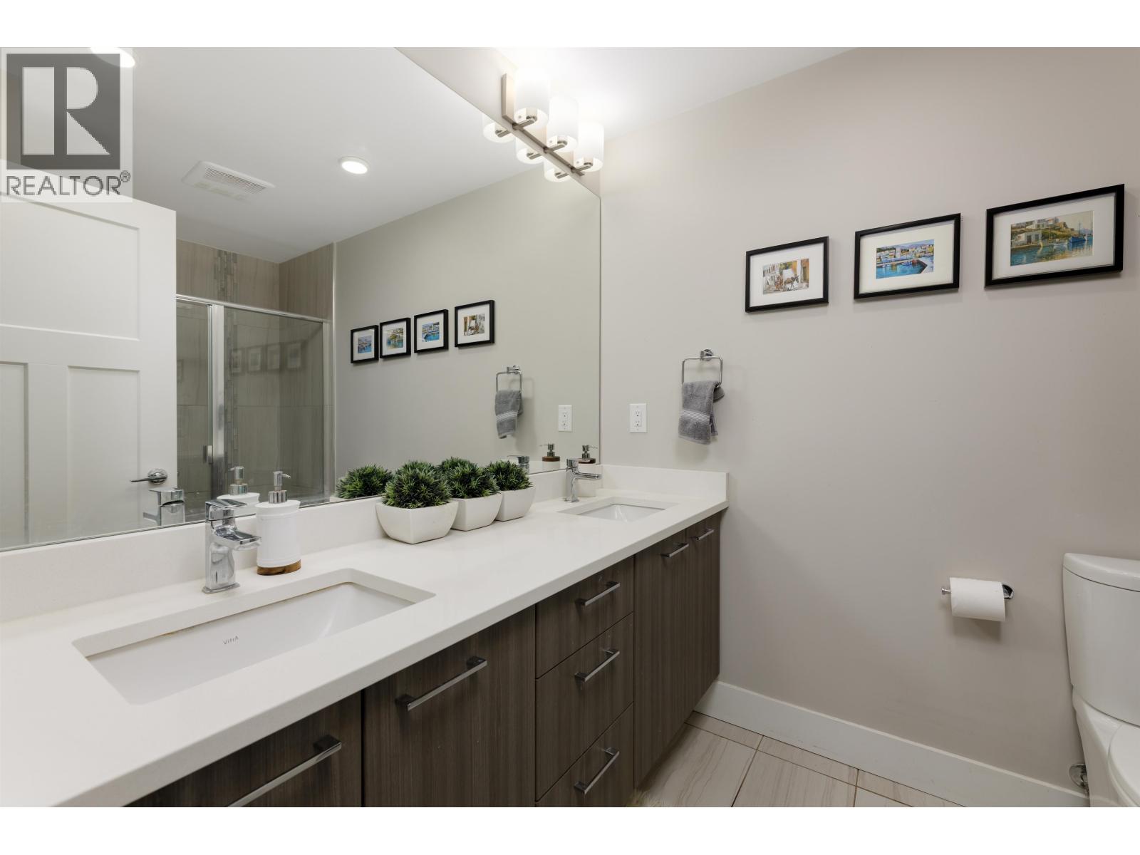 122 4690 HAWK LANE, Tsawwassen