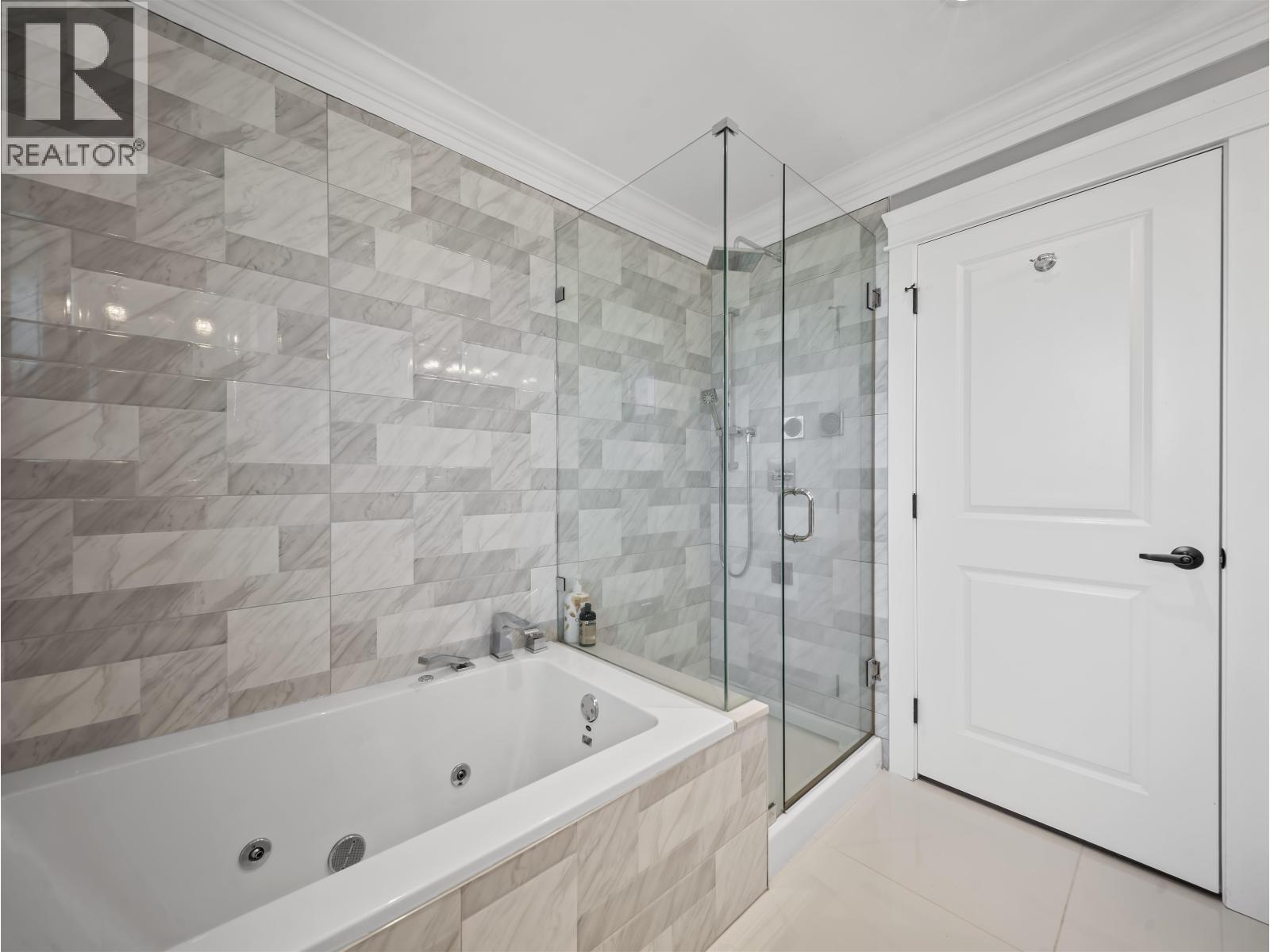 Thumbnail 24