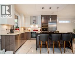 4365 Mountain Highway, North Vancouver, BC V7K2K3 Photo 11