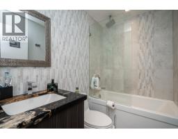 4365 Mountain Highway, North Vancouver, BC V7K2K3 Photo 22