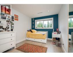 4365 Mountain Highway, North Vancouver, BC V7K2K3 Photo 23