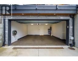 4365 Mountain Highway, North Vancouver, BC V7K2K3 Photo 34