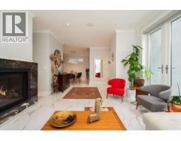 4365 Mountain Highway, North Vancouver, BC V7K2K3 Photo 6