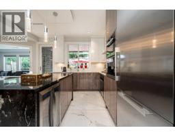 4365 Mountain Highway, North Vancouver, BC V7K2K3 Photo 9