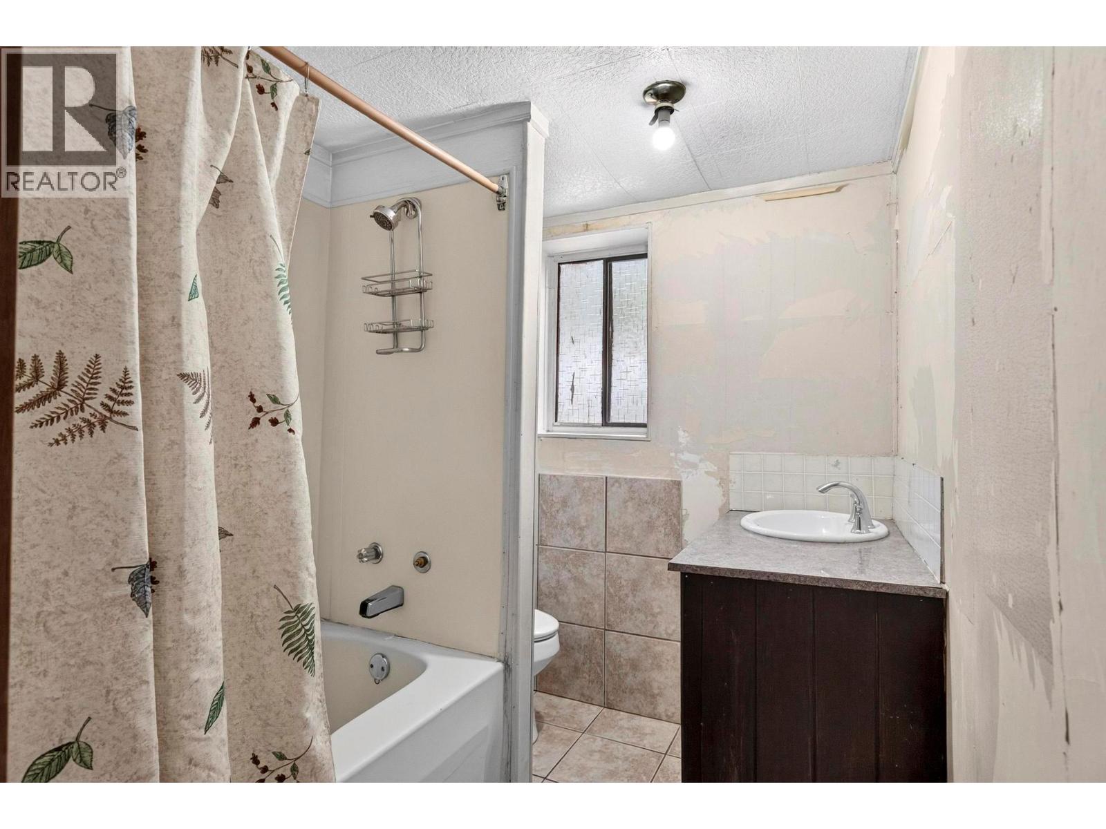 1904 22nd Street, Vernon