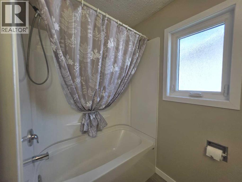 2606 46th Avenue - Image 8