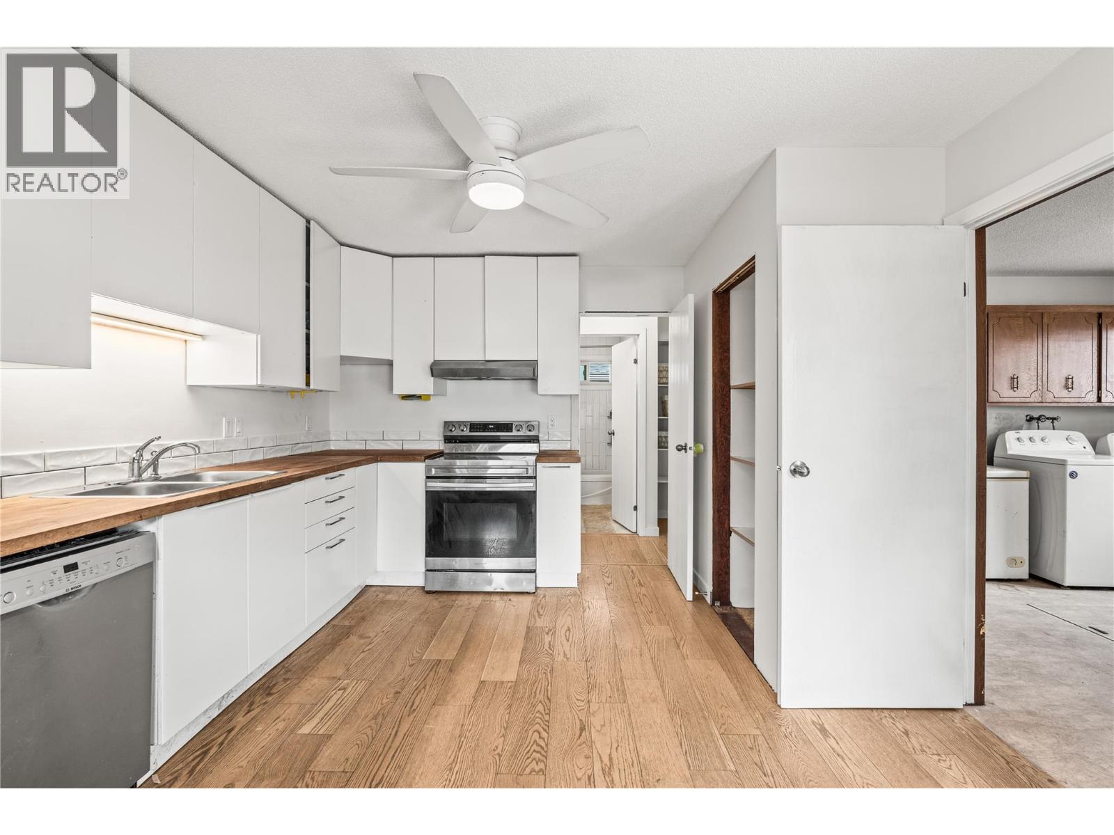 5503 South Vernon Court - 7