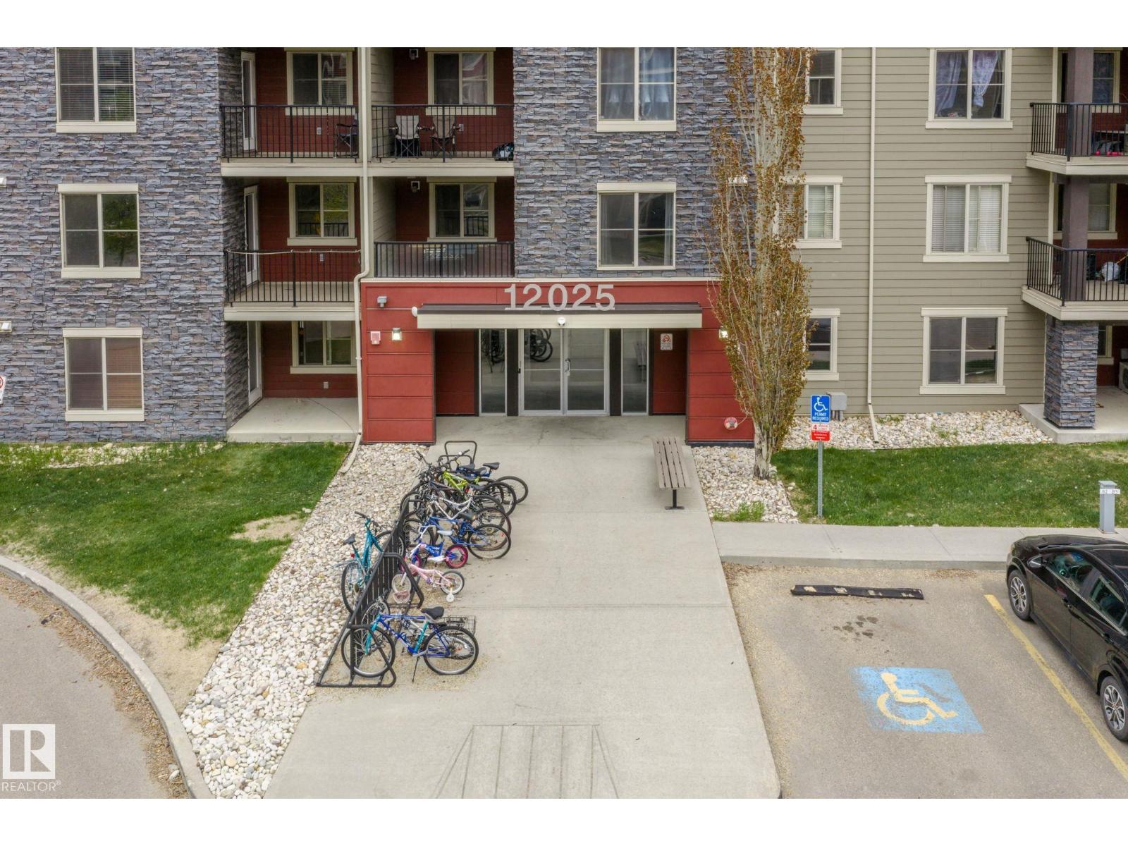 #116 12025 22 AV SW - 1