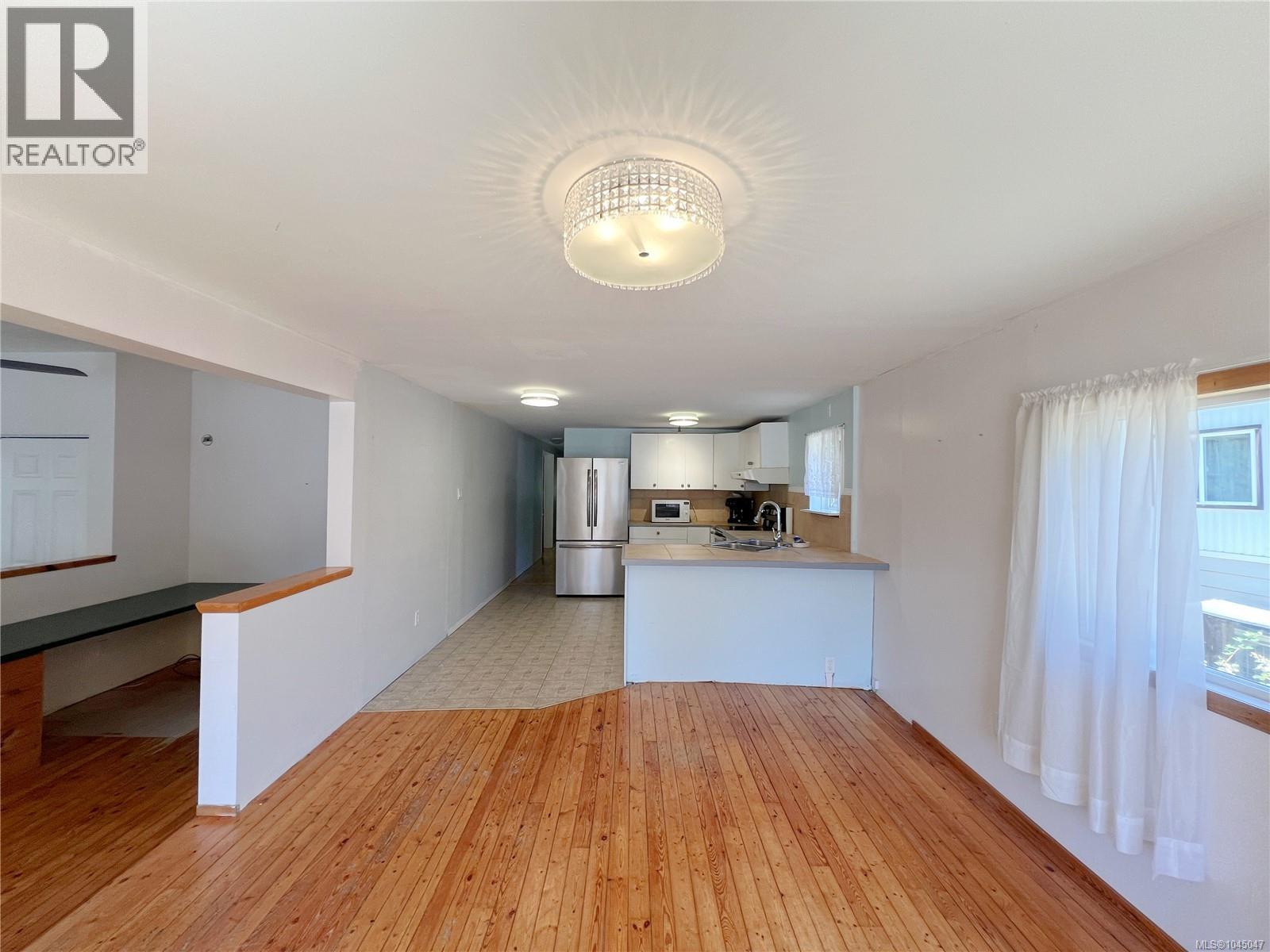 401 Conuma Dr - 5