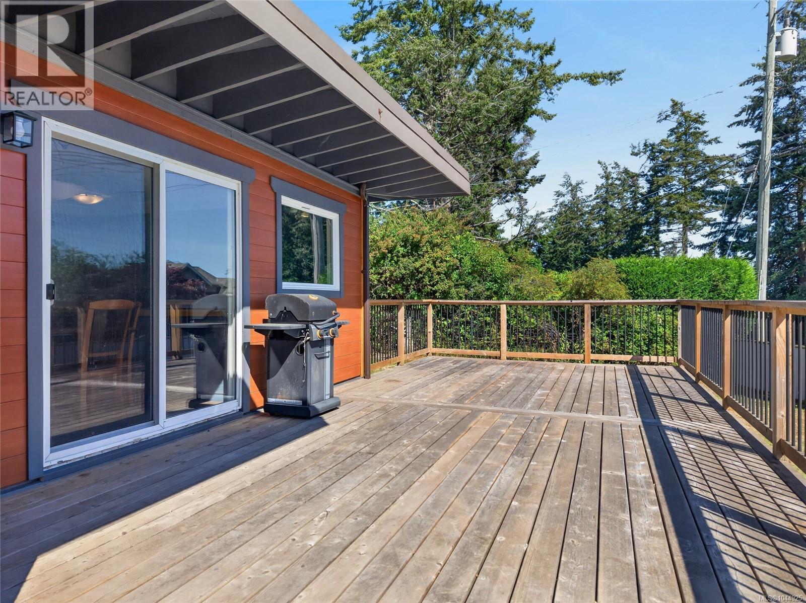 3584 Island Hwy - Image 10